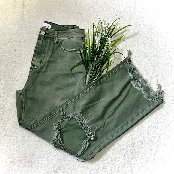 VERVET Super High Rise 90's Cropped Flare Jeans - Size 25 (Fits like a 28") - Picture 1 of 13